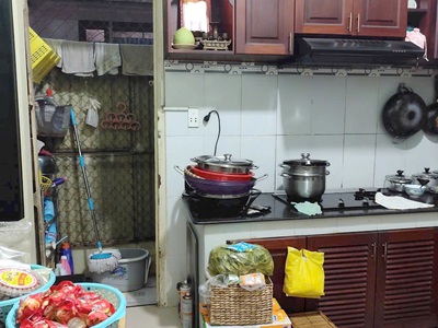 Nhà 4 tầng mặt tiền đường tám danh p.chánh hưng . giá: 11 tỷ 0