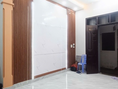 Cần bán gấp nhà phương mai   đống đa   5 tầng   33m    3pn   gần bv bạch mai 1