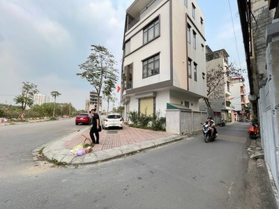 Bán đất trung tâm ngọc thụy - oto tránh- tiện ích bạt ngàn 130m- mặt tiền rộng- nhỉnh 31 tỷ tl 0