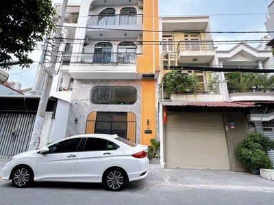 Bán chdv 6 lầu mới 100 17pn ngang 6m 108m2 ngay chợ phạm văn bạch tn 100tr chỉ 21.9 tỷ. 1