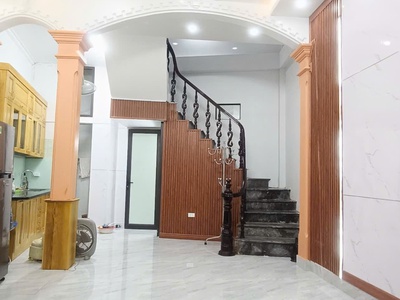 Cần bán gấp nhà phương mai   đống đa   5 tầng   33m    3pn   gần bv bạch mai 4