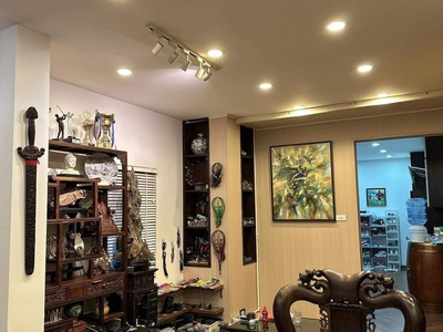 Bán nhà ngọc khánh 35m 5 tầng mặt tiền 3,5m 10 tỷ 1