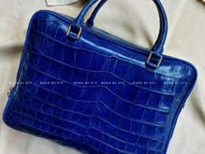 Xưởng nhận gia công đồ da theo thiết kế riêng cho brand 1