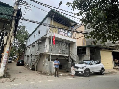 Cho thuê nhà 450m  làm kho   xưởng   kinh doanh vị trí đẹp tại song phương   gần vinsmart 2