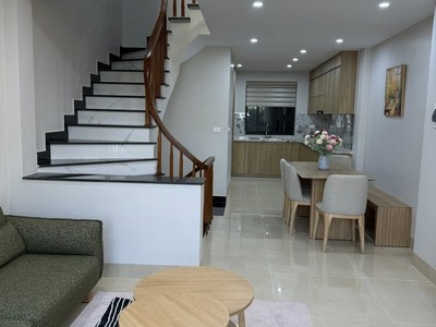 Nhà 5 pn sân vườn tt việt hưng 70m2, ngõ thông, ô tô cạnh nhà - nhỉnh 12 tỷ 1