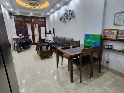 Nhà ngọc thụy   long biên - ô tô vào nhà   kinh doanh tốt   5 tầng   4 phòng ngủ - 12.8 tỷ 0