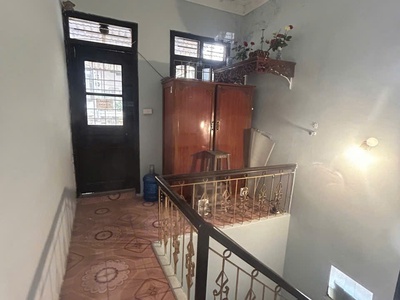 Cho thuê nhà ngõ đại la 30 m2 2,5 tầng- 3 ngủ, 2 vệ sinh, giá 8,5tr 1