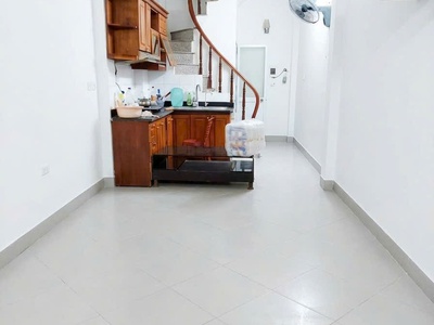 Cho thuê nhà nguyên căn ngõ 199 định công 38m2 x 5 tầng, 3 ngủ khép kín, 12.5tr 0
