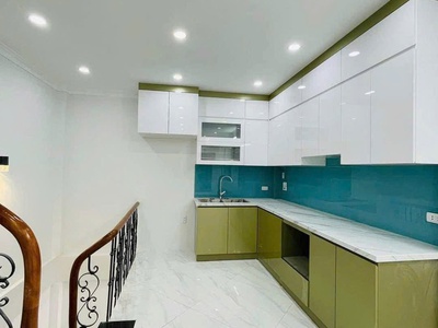 Cho thuê nhà trương định 5 tầng x 45m2, 4 ngủ, 4 vệ sinh, 18 triệu 1