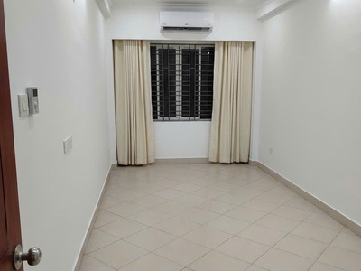 Cho thuê nhà nguyên căn ngõ 199 định công 38m2 x 5 tầng, 3 ngủ khép kín, 12.5tr 3