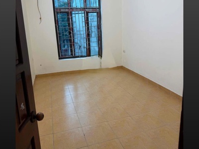 Cho thuê nhà làm chdv ngõ lĩnh nam, 35m x 4 tầng, 5pn, 4 wc, giá 10 triệu vào ngay 1