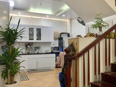 Bán nhà kim giang 46m2x5t, giá chỉ 8.15 tỷ, ngõ cực rộng, thoáng, ở luôn 1