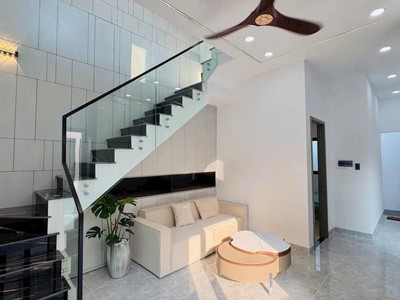 Nhà ngay chợ phạm hữu lầu, 11x7m, nội thất xịn xò, chỉ hơn 6 tỷ 1