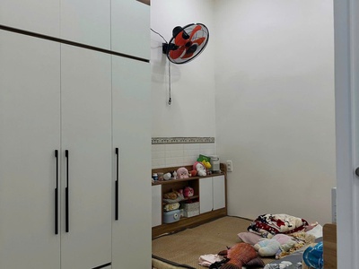 Bán nhà 2 tầng hẻm lê hồng phong gần coopmart nha trang, dt 52,4m , giá 4,4 tỷ 4