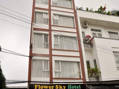 Giảm mạnh 2ty cho căn khách sạn cách biển chỉ 200m gần chợ khu trung tâm phía bắc nha trang 0