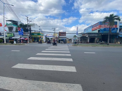 Bán đất mặt tiền cầu bè gần 23/10 nha trang, dt 118m2 ngang 5.3m, kinh doanh tốt, giá 5.9 tỷ 0