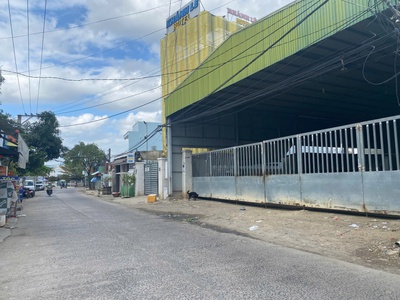 Bán đất mặt tiền cầu bè gần 23/10 nha trang, dt 118m2 ngang 5.3m, kinh doanh tốt, giá 5.9 tỷ 2