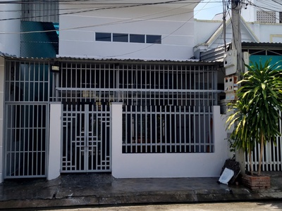 2 căn nhà liền kề bề ngang rộng 10m siêu hiếm tại khu dân cư này 0