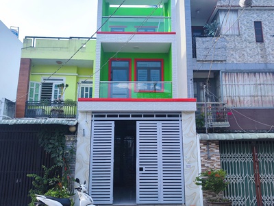 Cần bán 80m2 nhà 2 tấm đẹp lung linh đường xe tank 0