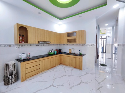 Cần bán 80m2 nhà 2 tấm đẹp lung linh đường xe tank 2