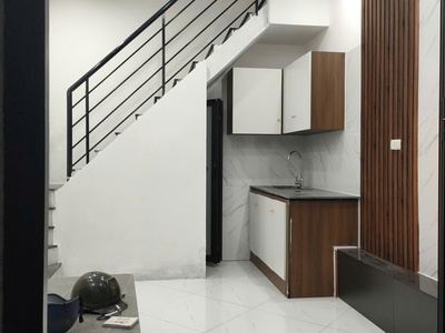 Bán gấp giá rẻ nhà văn chương 15m, 4 tầng, mặt tiền 2.8m, 3 tỷ đống đa.  0