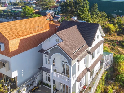 Cho thuê villa 6 phòng ngủ đường hùng vương phường 9 đà lạt 20 triệu 0