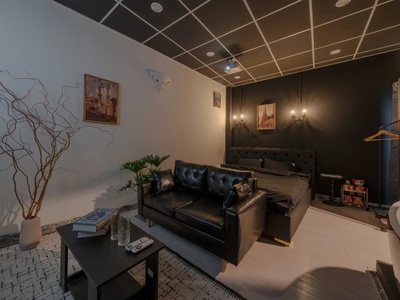 Lê quang định - bình thạnh - chính chủ - gấp bán 8.7 tỷ - 3 tầng - chdv - đang cho thuê 35tr/th - tl 1