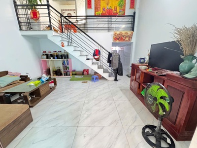 Chỉ với 2,8 tỷ sở hữu ngay căn nhà c4, 2pn, 2 wc, nằm ngay cạnh kcn quang minh 1