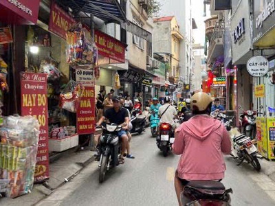  ngõ văn chương 2   4 tầng   mt 7m   17 tỷ ô tô tránh   vỉa hè 1m   kinh doanh đỉnh 0