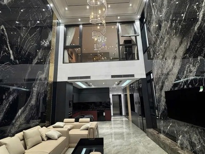 Siêu phẩm 6 tầng thang máy-kinh doanh- ô tô ngủ trong nhà  phố ngô gia tự-long biên 108m2 x 22.3 tỷ. 2