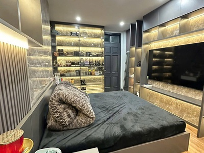 Bán nhà hoàng cầu, đống đa, dân xây, ô tô đỗ cửa, gần phố, 33m, 5 tầng, mt 4m, 12 tỷ 4