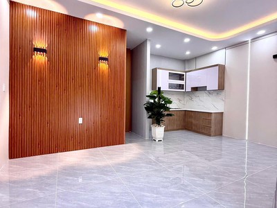 Bán nhà 2 tầng tặng full nội thất quận 12 - giáp gò vấp - sát cv pm quang trung -  ngang 5.8m - 1