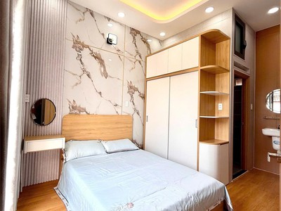 Bán nhà 2 tầng tặng full nội thất quận 12 - giáp gò vấp - sát cv pm quang trung -  ngang 5.8m - 4