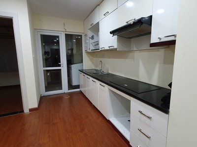 Cho thuê chung cư Thăng Long Yên Hoà - Mạc Thái Tổ, 70m, 2 PN   2VS, đồ cơ bản 2