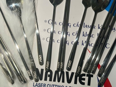Khắc laser lên muỗng đũa inox - bền đẹp 1