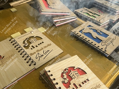 Bạn Cần Tìm Bìa Gỗ, Sổ Gỗ   Hãy Alo LASER NAM VIỆT Giá Rẻ 3