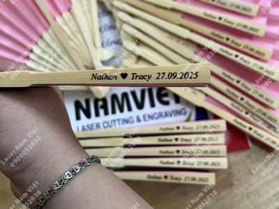 Quạt cầm tay Phụ kiện sự kiện tiện lợi và thẩm mỹ 3