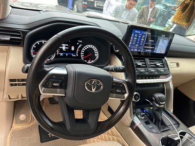 Toyota Land Cruiser LC300 2023 Đăng ký cuối 2023 Chủ tư nhân mua từ mới. 7