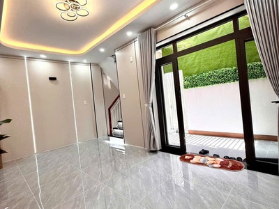 Ở đây có 1 căn nhà đẹp và rất ấm áp cho gia đình ở thoải mái 3