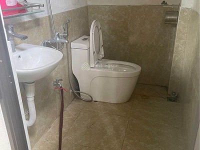 Cho thuê mặt bằng, kho, xưởng DT 130m2, gần Cầu Lãm Khê, Kiến An, Giá chỉ 3tr/th 2