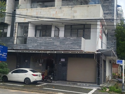 Bán gấp căn nhà 3 tầng 2 mặt tiền 218m2 đường Mân Quang 9 và Bùi Quốc Hưng, Sơn Trà 5