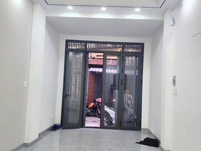 Nhà mới 2 lầu st hẻm xe ford âu dương lân p.chánh hưng  p2q8 cũ . giá 6,5 tỷ tl 1