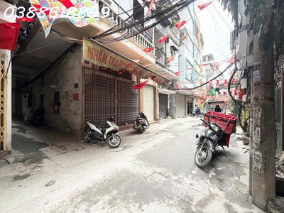 Bán nhà phân lô tt đống đa - dt 71m2, mt 6,4m - ô tô - kd văn phòng 0