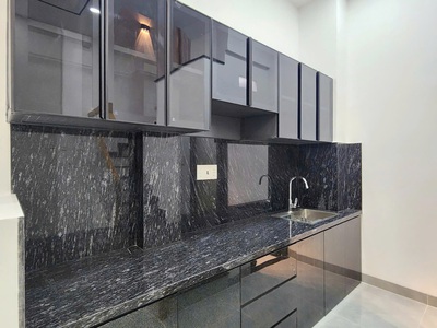 Nhà mới 2 lầu st hẻm xe ford âu dương lân p.chánh hưng  p2q8 cũ . giá 6,5 tỷ tl 3