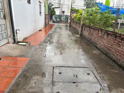 Bán đất tặng nhà cấp 4 phố vo trung - mảnh đất ở vị trí rất đẹp, ngõ rộng, ô tô ngủ trong nhà 3