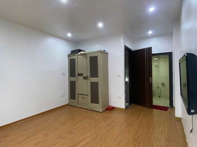  nhà ngọc thụy   long biên 5 tầng   30m    3 ngủ   ngõ thoáng 2