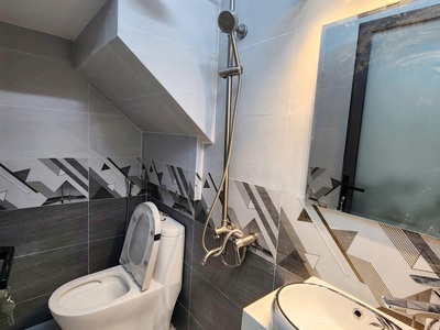 Nhà mới 2 lầu st hẻm xe ford âu dương lân p.chánh hưng  p2q8 cũ . giá 6,5 tỷ tl 4