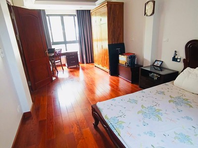 Bán biệt thự sân vườn lạc long quân 5tầng 95m  mt 5.5m   giá chào 46 tỷ 1