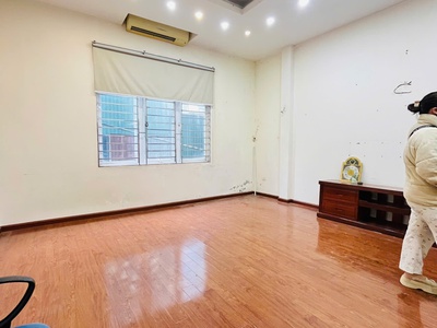 Cc cho thuê nhà nguyên căn ngõ 225 nguyễn đức cảnh, 50m x 4 tầng 3pn, 11 triệu/th 1