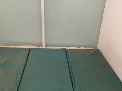 Cho thuê phòng 54 bùi đình tuý, p.12, 10m2, wc riêng, có giường, nệm, 2tr 1